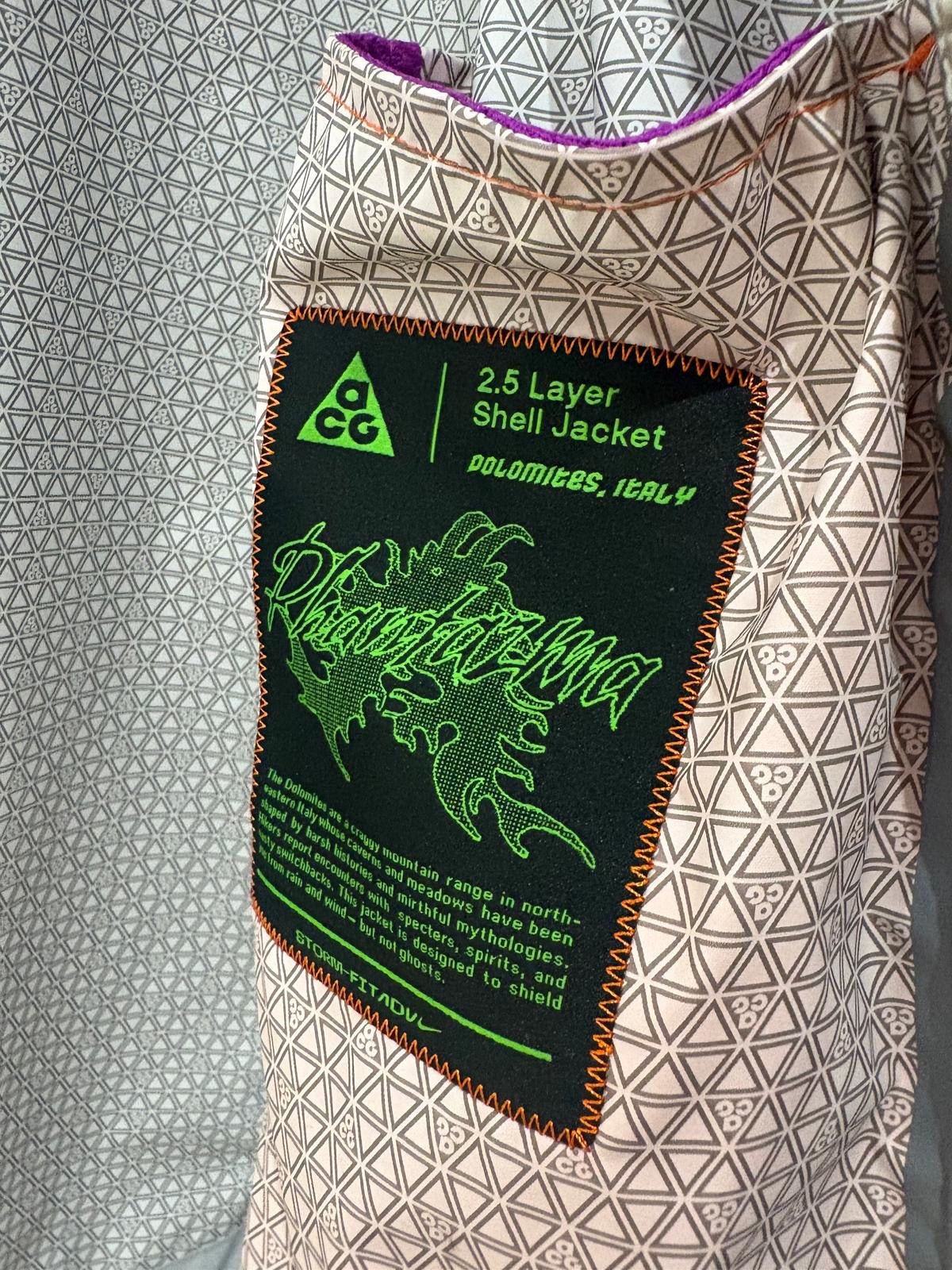 Nike ACG phantazma Storm-FIT ADV 2.5 Layer Shell Jacket – Orange/Grey – Large