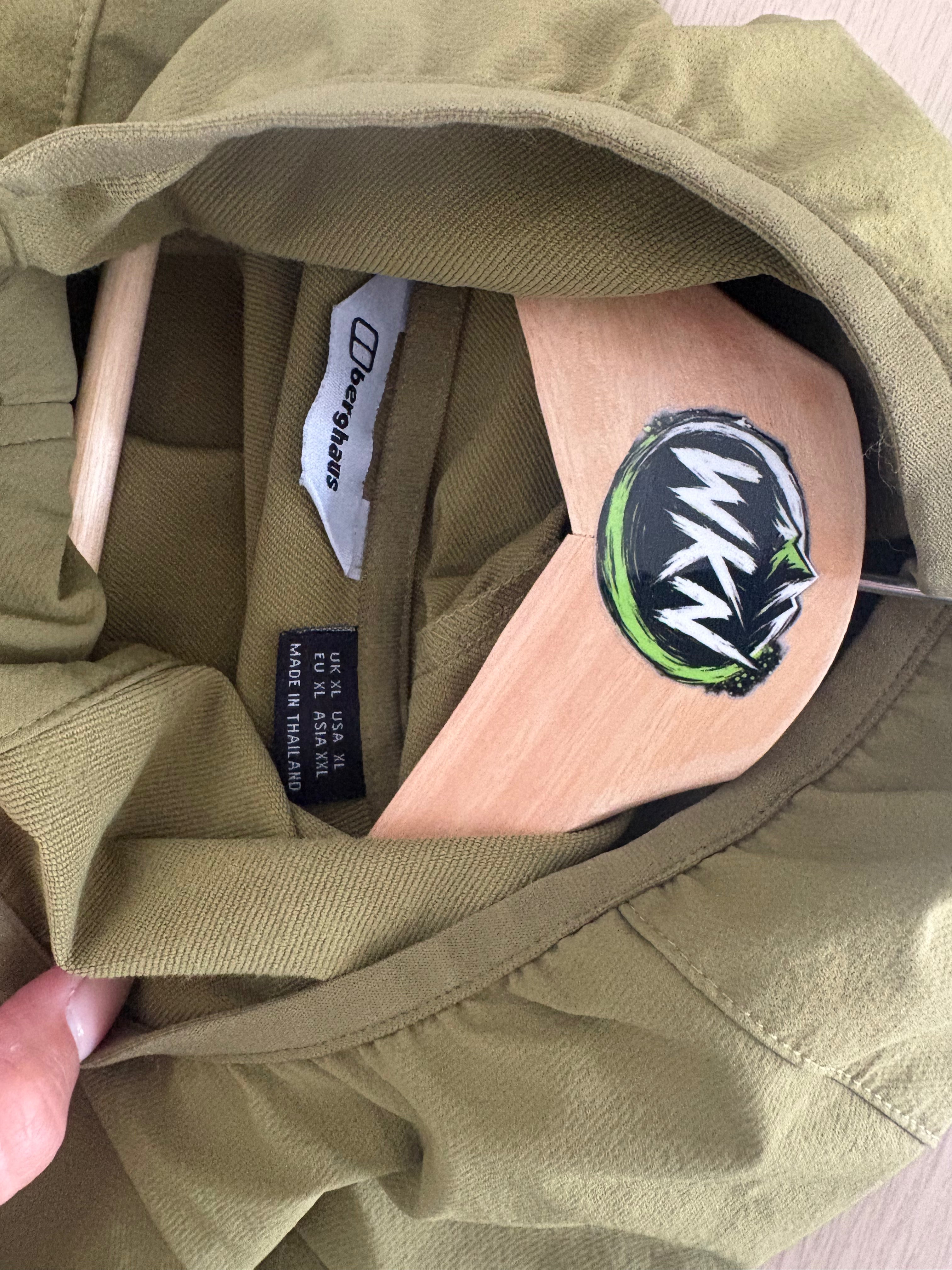 Berghaus Lightweight Hooded Softshell Jacket (XL)