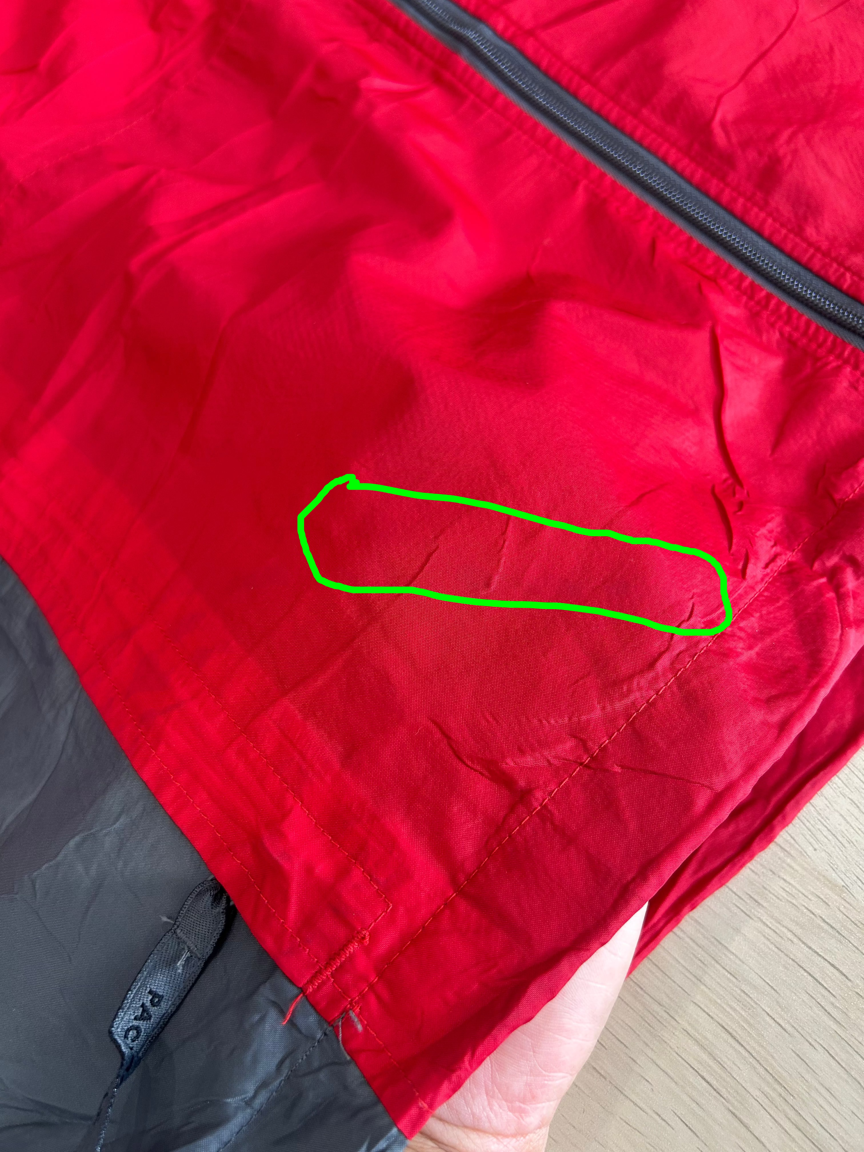 Columbia Lightweight Windbreaker Jacket – Red – XL