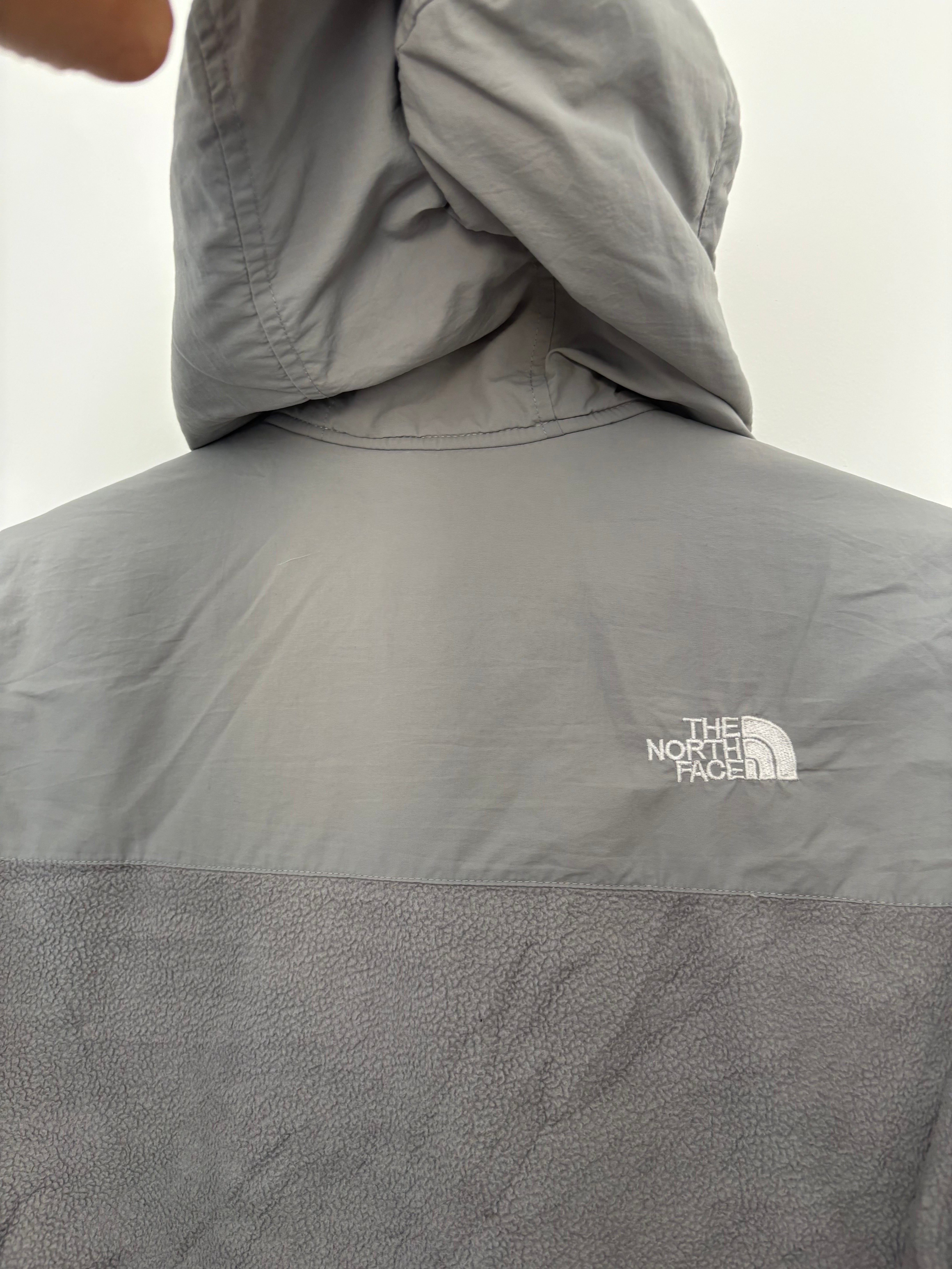 The North Face Hooded Full-Zip Fleece Jacket – Grey – Men’s Medium
