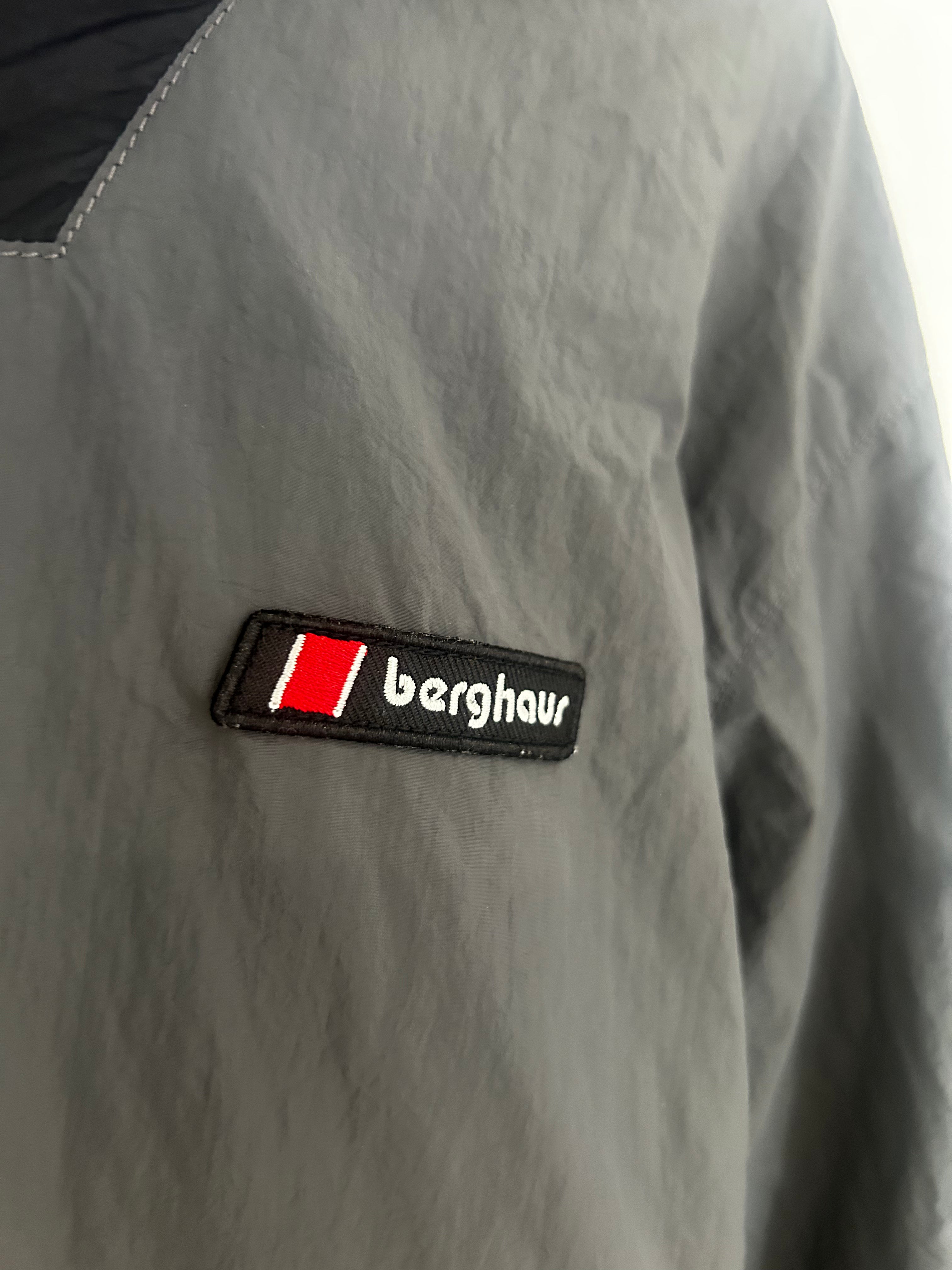 Berghaus Vintage  Overhead Smock / Windbreaker – Grey / Black / Red – Size S