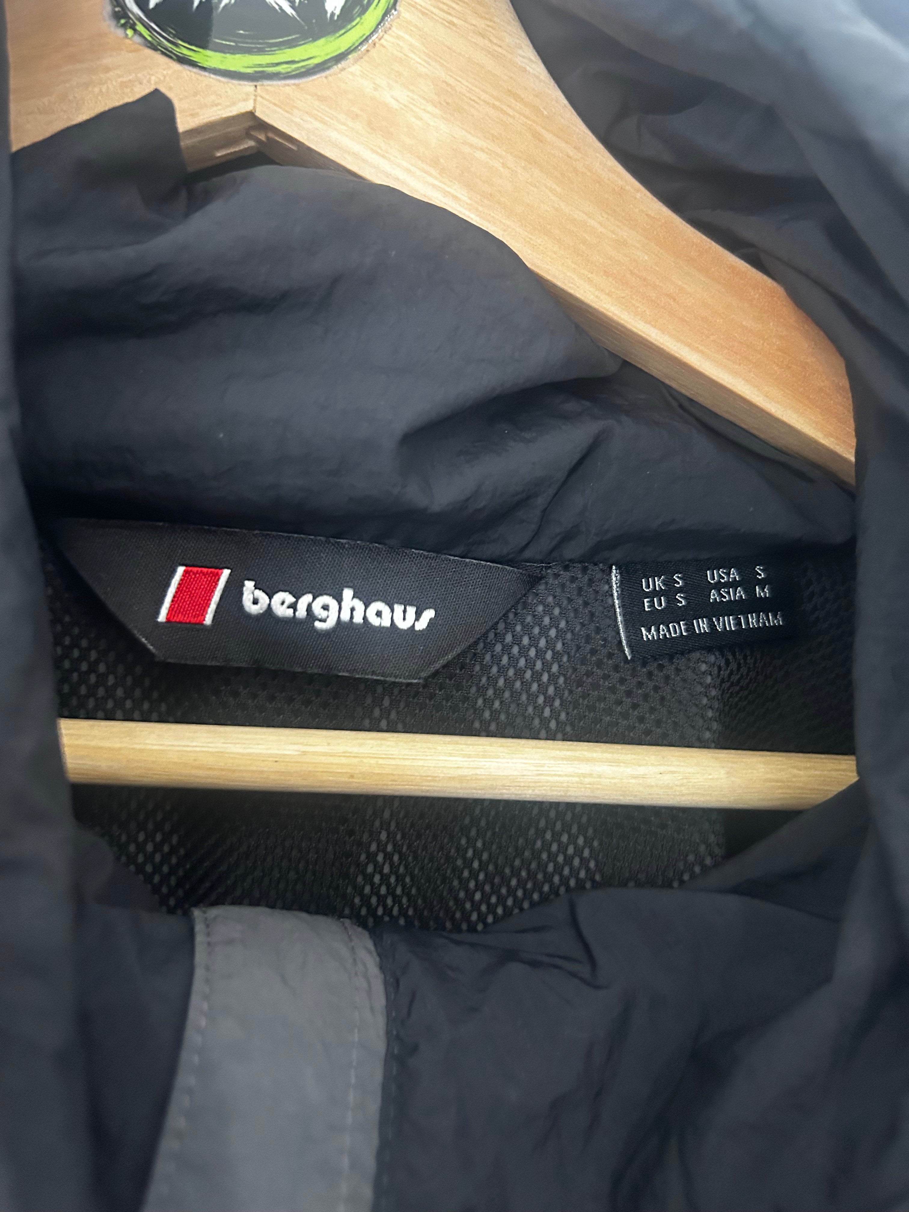 Berghaus Vintage  Overhead Smock / Windbreaker – Grey / Black / Red – Size S