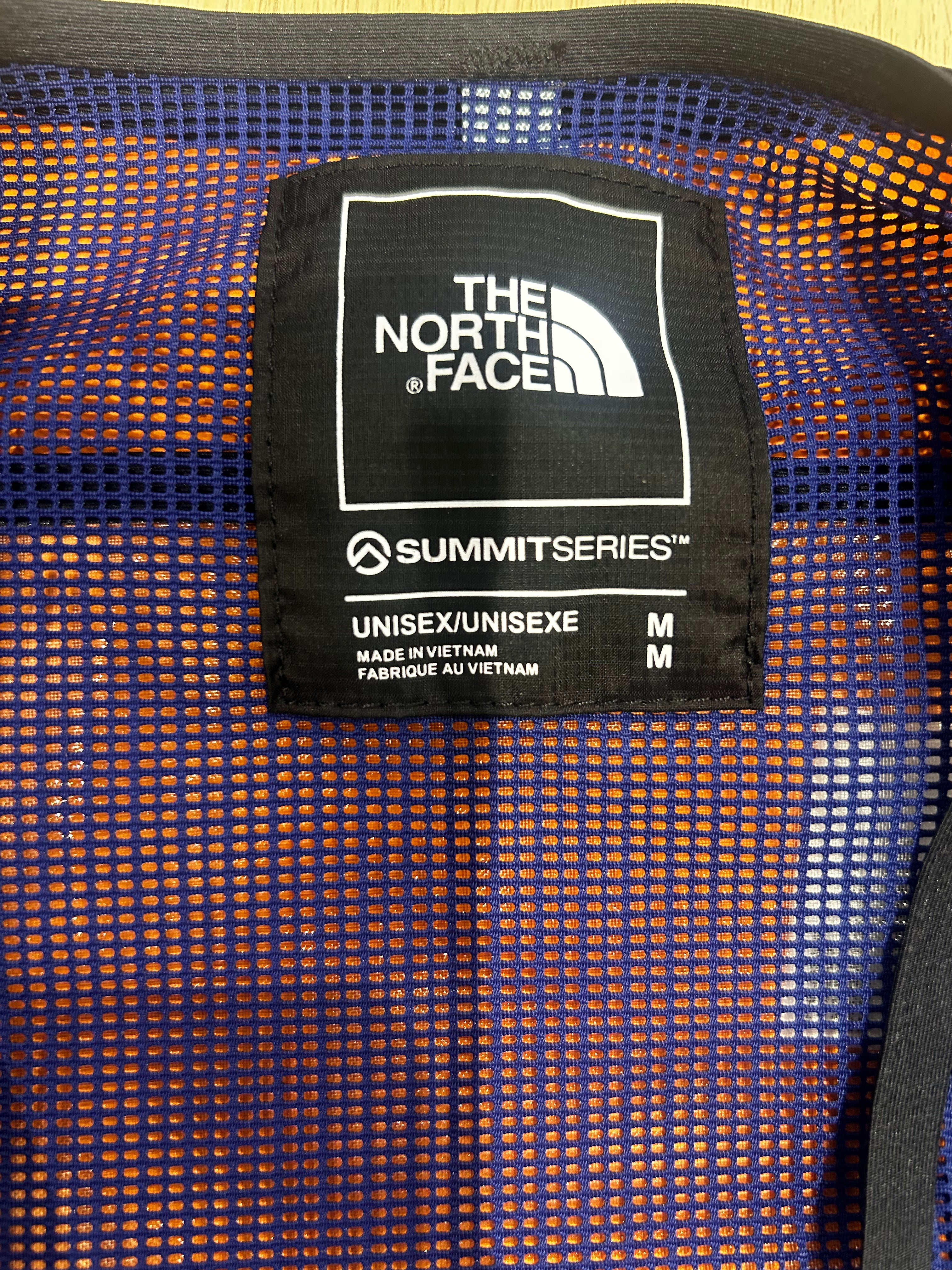 The North Face Summit Series Run Vest 10 – Orange/Navy – Size M