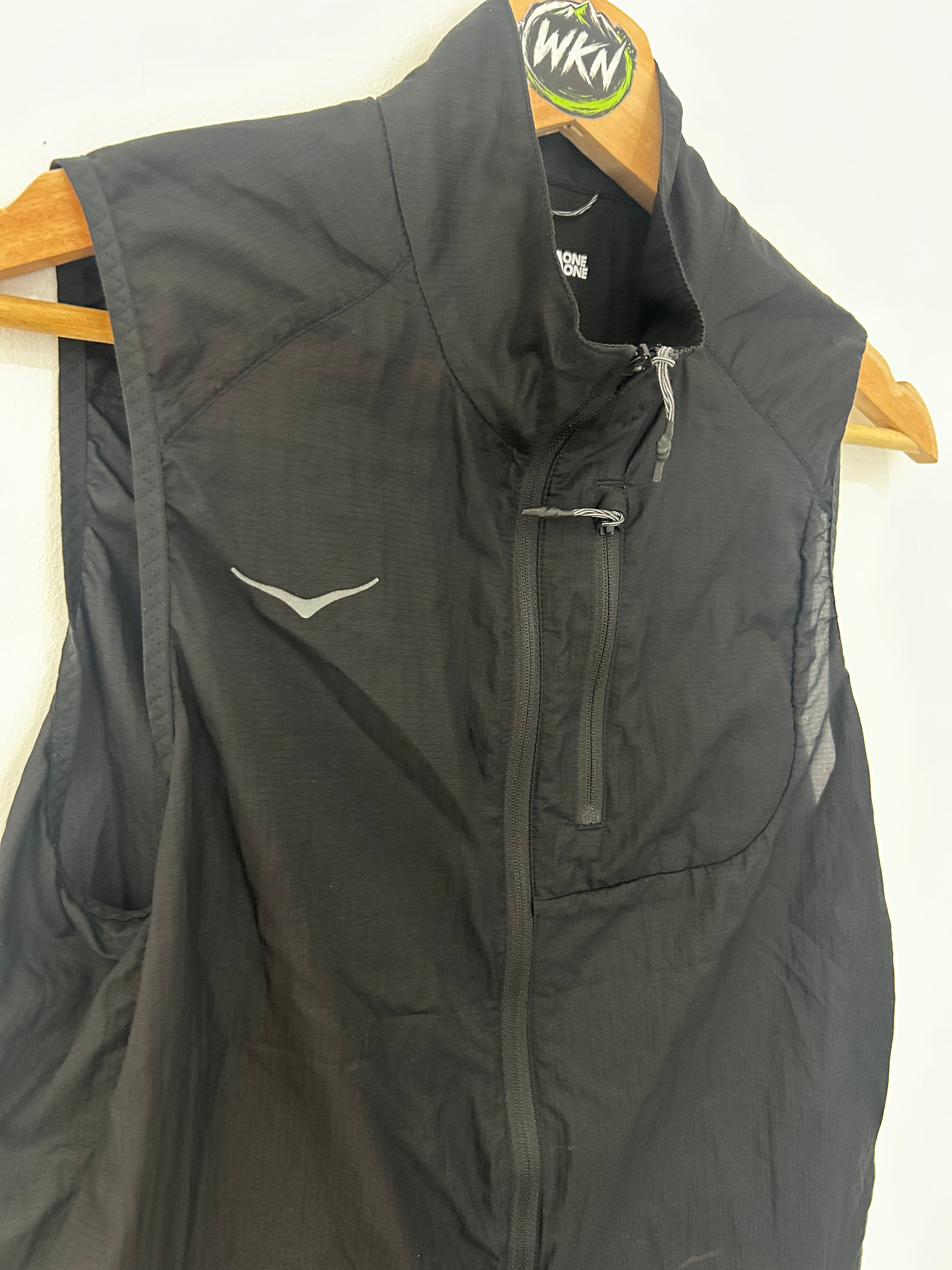 HOKA Lightweight Running Gilet / Vest – Black – Size Small