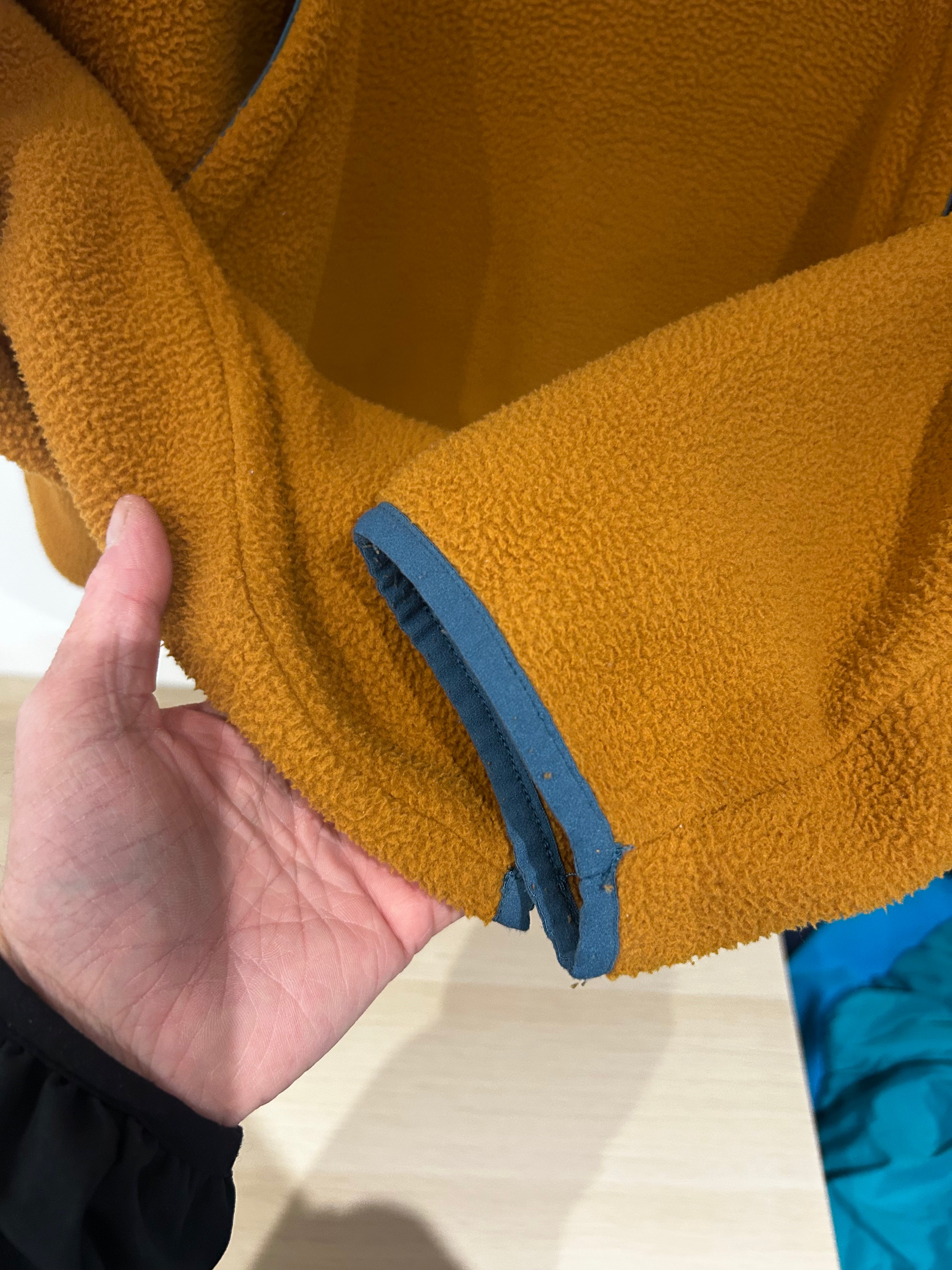 The North Face Hooded Fleece Pullover – Mustard Yellow / Blue – Men’s Large