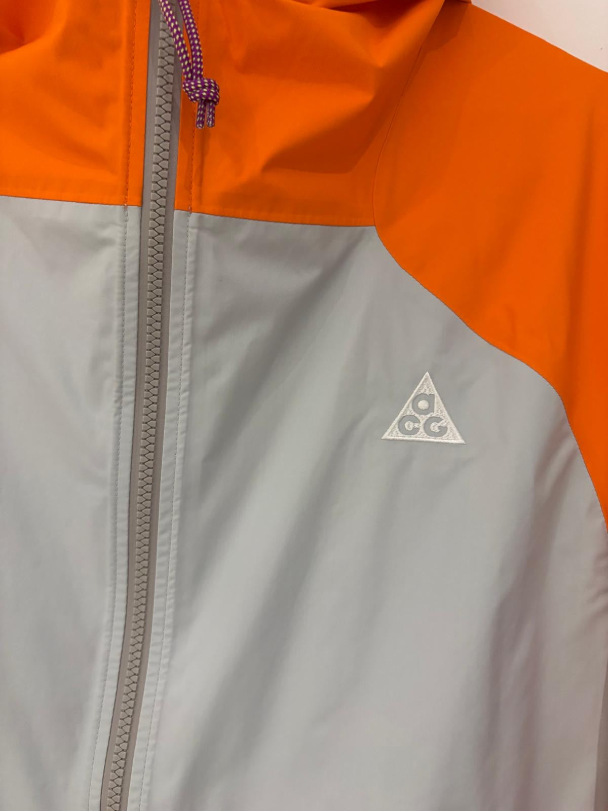 Nike ACG phantazma Storm-FIT ADV 2.5 Layer Shell Jacket – Orange/Grey – Large